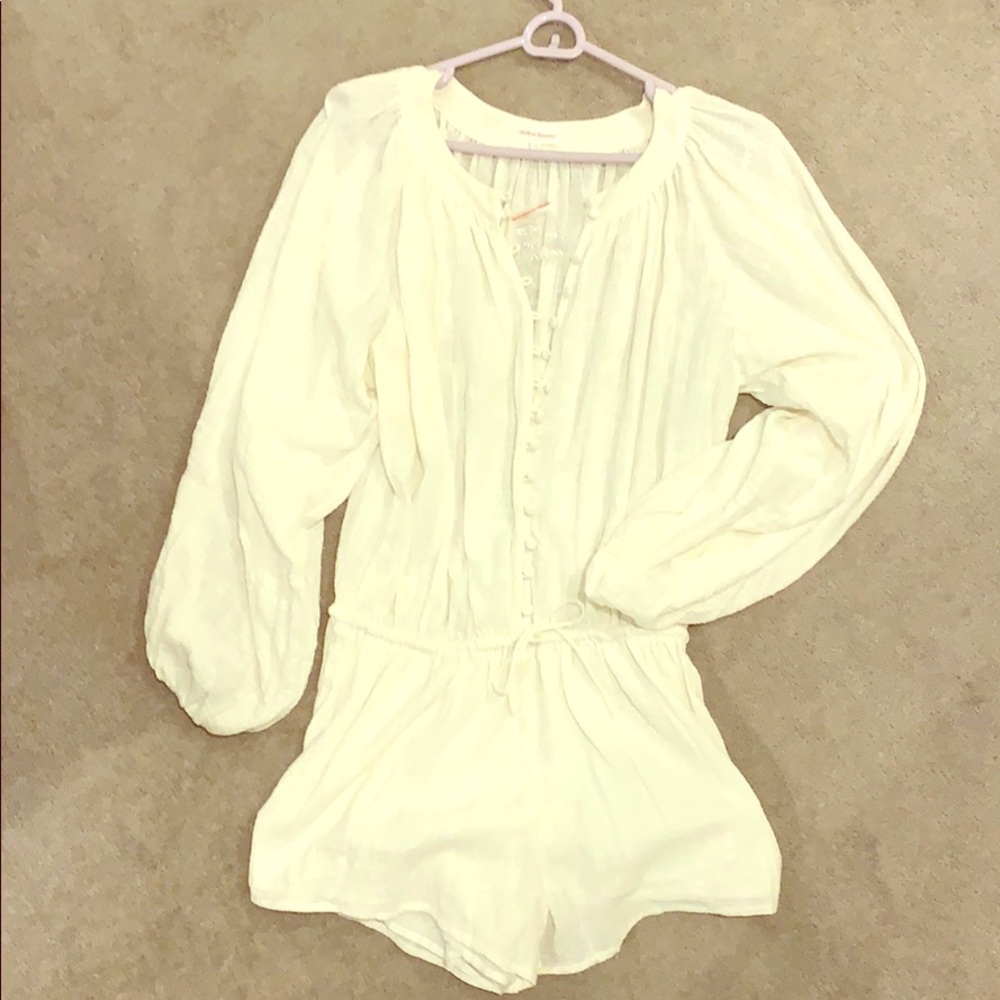 Cream color romper size S
